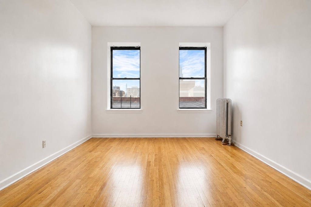 201 West 105th Street - Photo 4