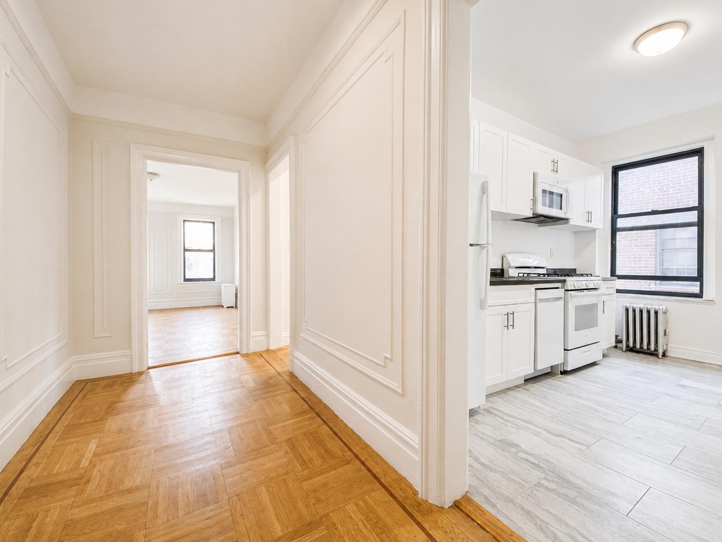 15 Magaw Place - Photo 6