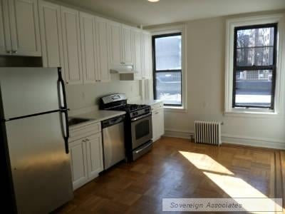 615 Fort Washington Avenue - Photo 1