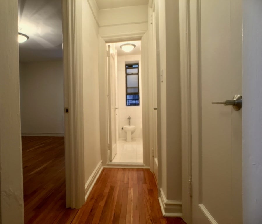 615 Fort Washington Avenue - Photo 3