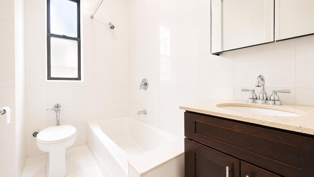 615 Fort Washington Avenue - Photo 9