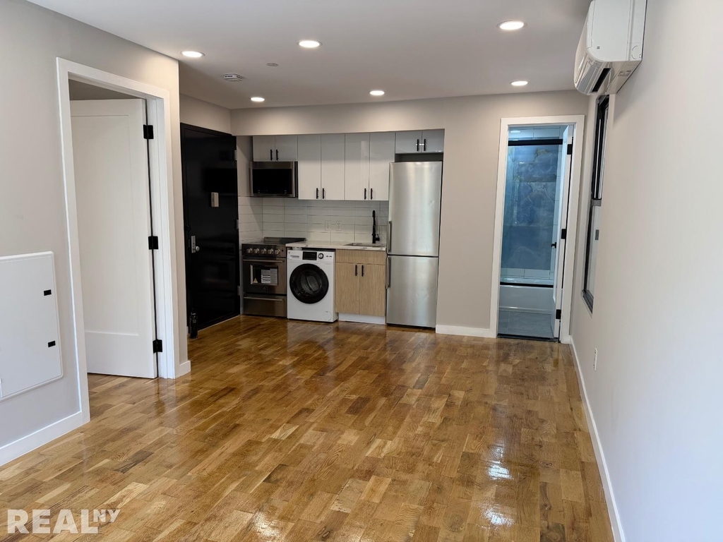West 169th Street - Photo 3