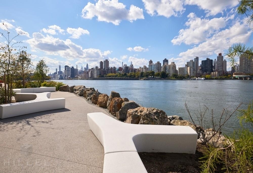Halletts Point - Photo 15