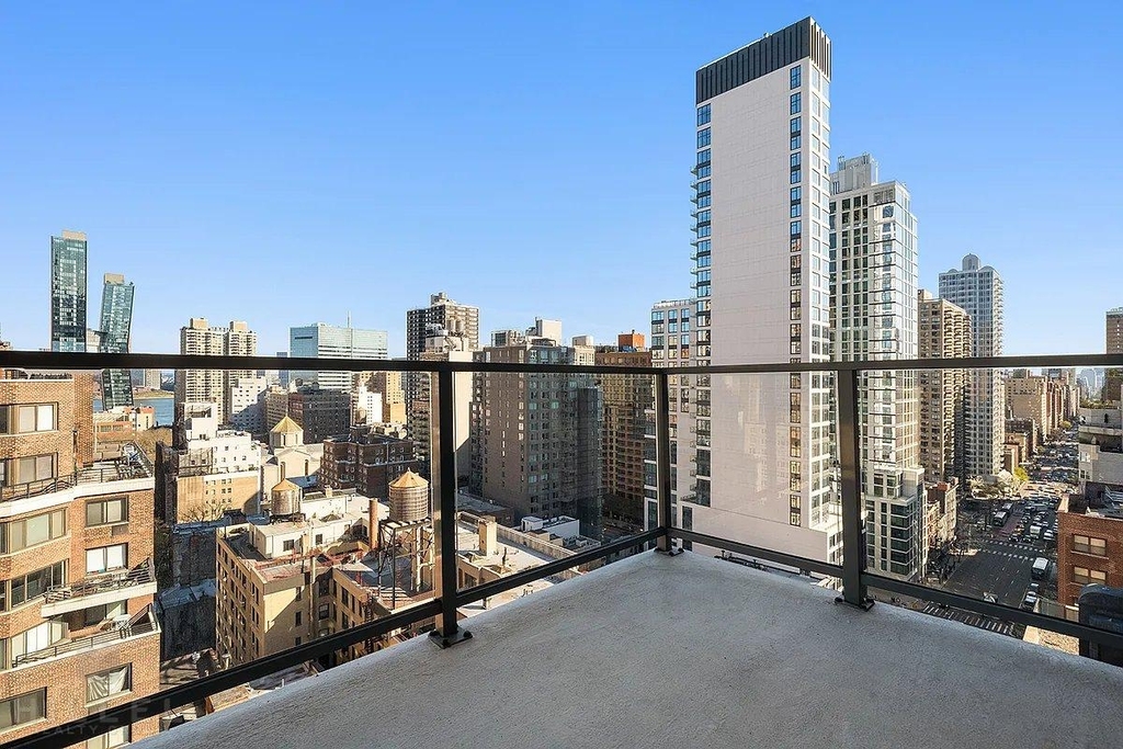 East 36th Street - Photo 1