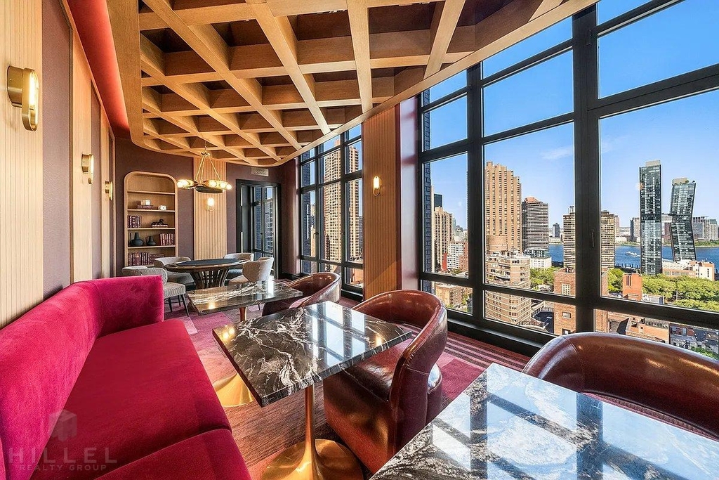 East 36th Street - Photo 10