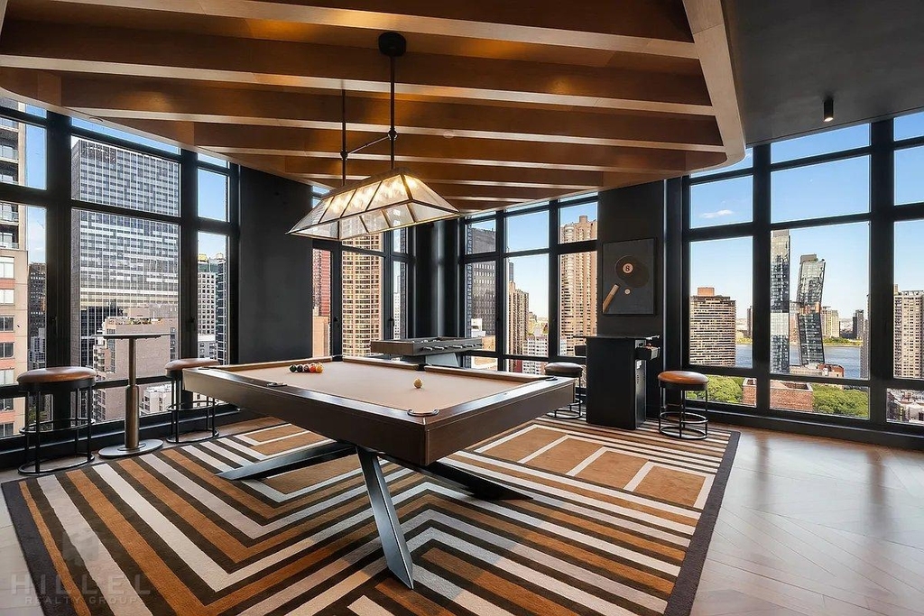 East 36th Street - Photo 11