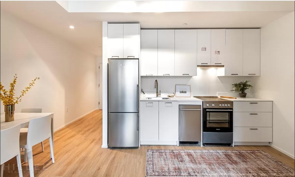 Sterling Place - Photo 13