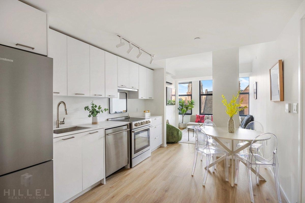 Sterling Place - Photo 10