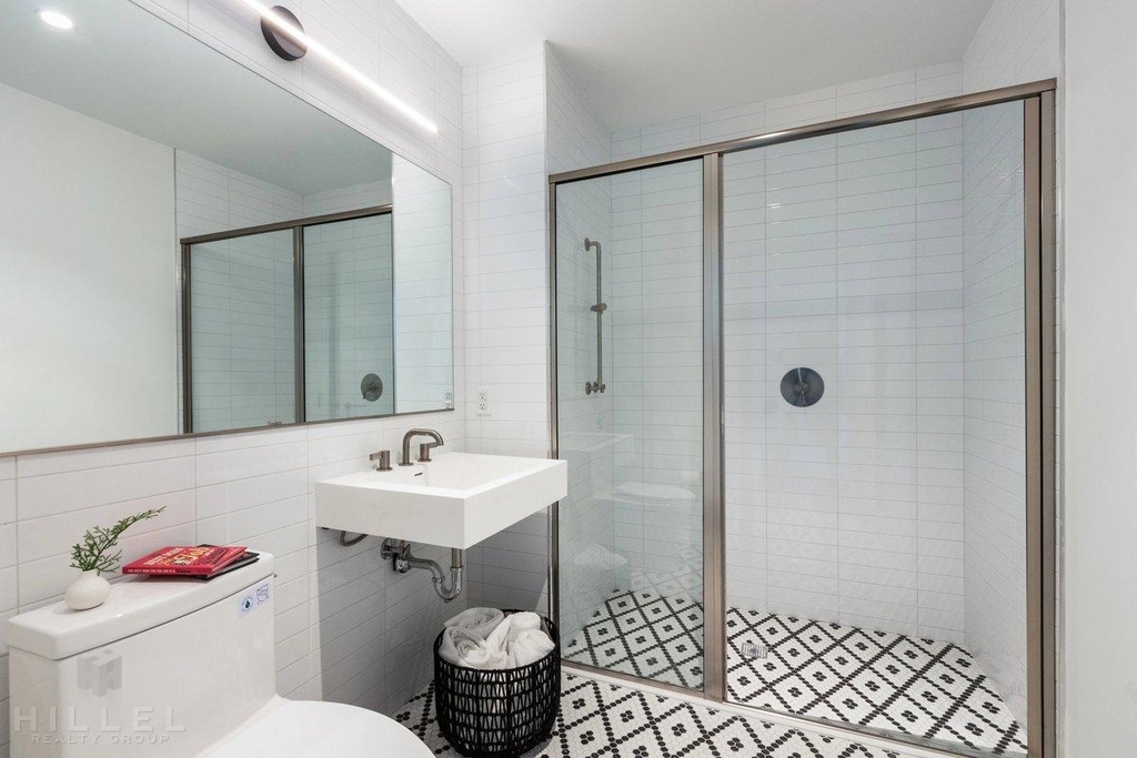Sterling Place - Photo 15