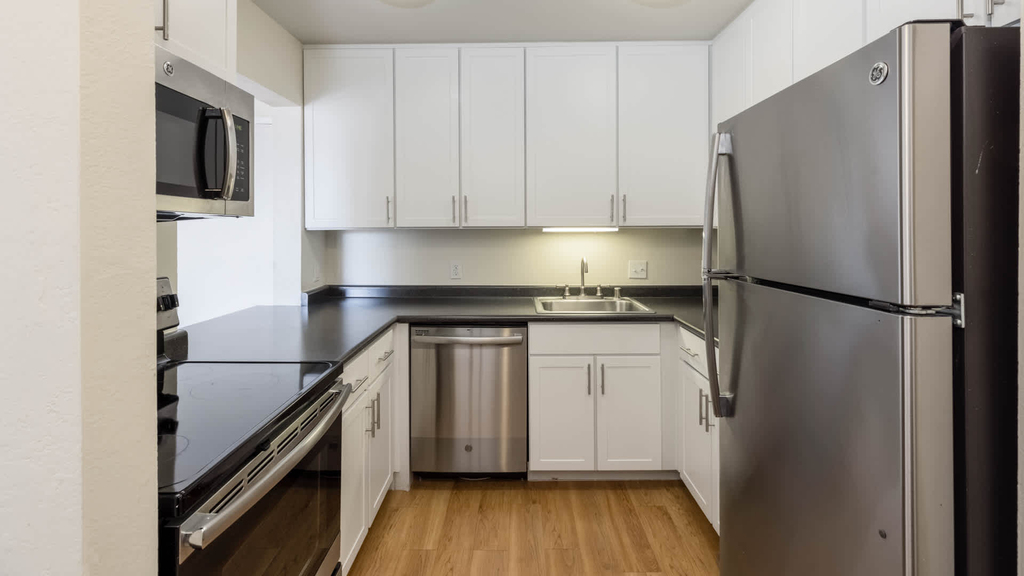 85 West 5th Avenue - Photo 2