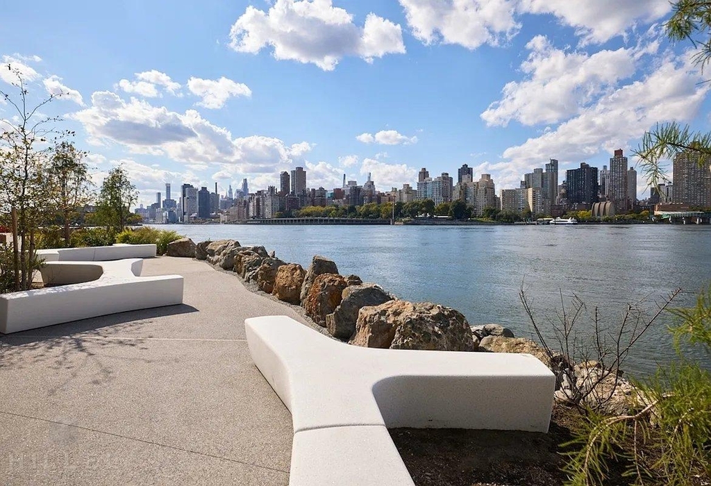 Hallets Point - Photo 17
