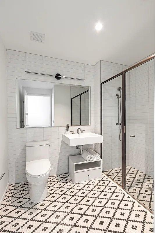 Sterling Place - Photo 1