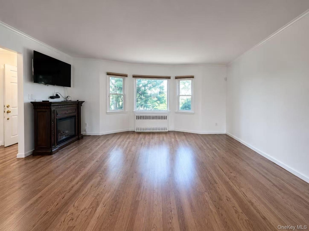 757 Leslie Lane - Photo 7