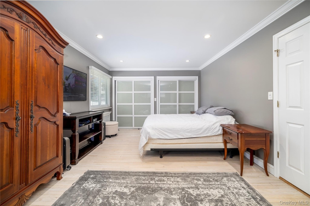 140 Baltimore Avenue - Photo 9