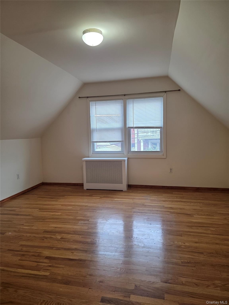 57-35 Parsons Boulevard - Photo 9
