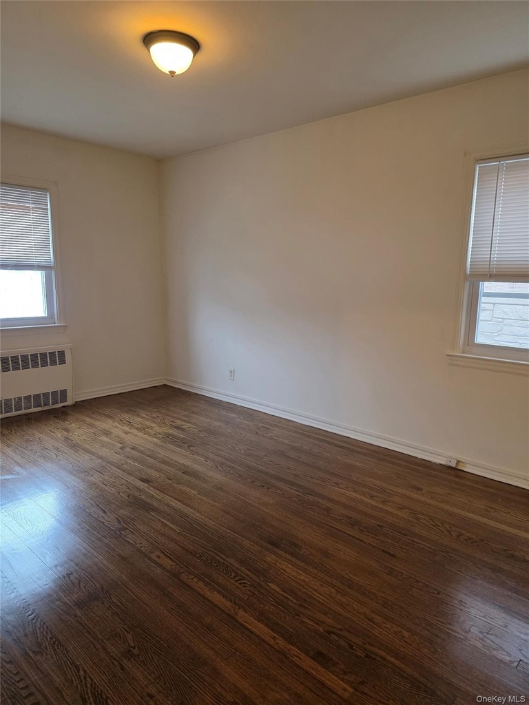 57-35 Parsons Boulevard - Photo 8