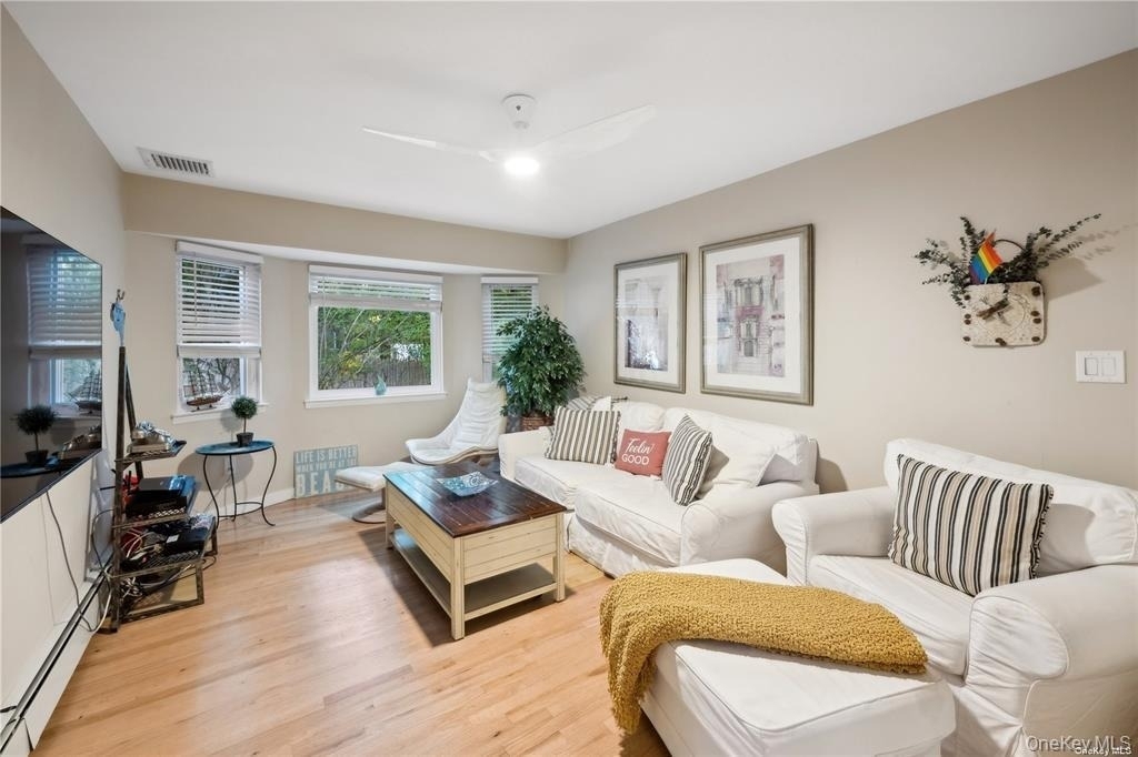 25 Blue Jay Way - Photo 5