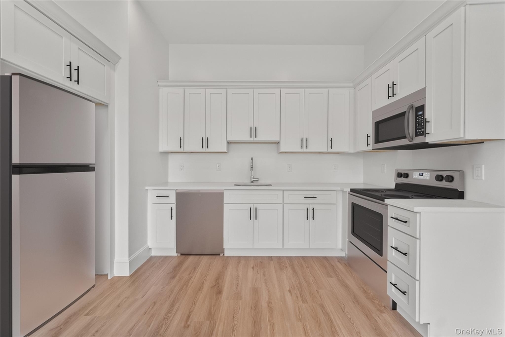 48 North Street - Photo 2