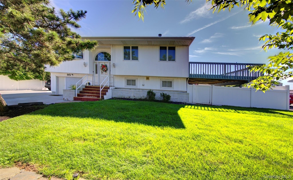 95 Irving Avenue - Photo 1