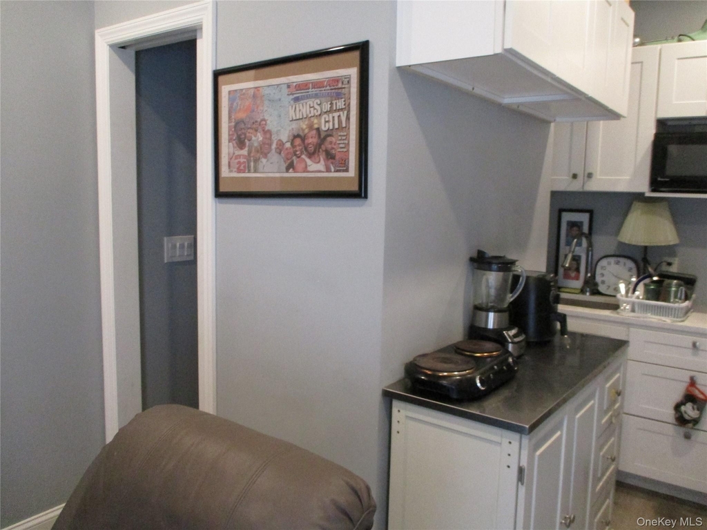 444 Ocean Avenue - Photo 3
