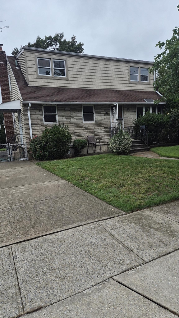 94 Gates Avenue - Photo 0