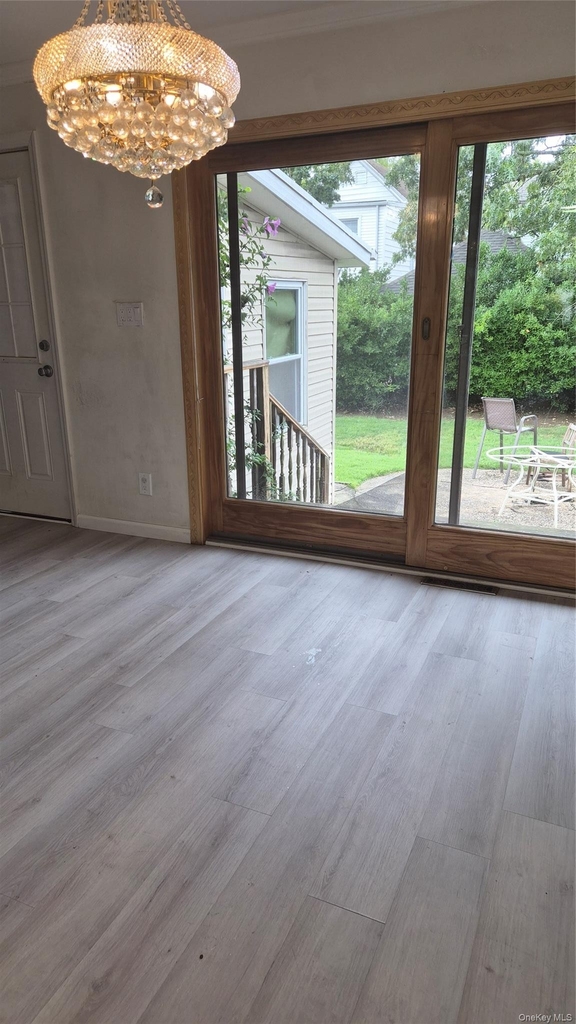 94 Gates Avenue - Photo 2
