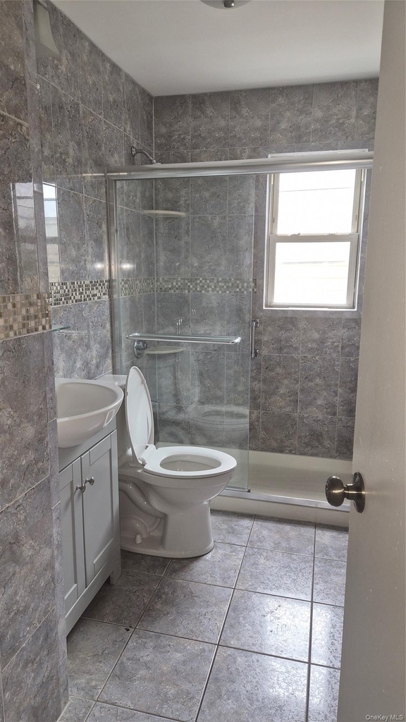 94 Gates Avenue - Photo 4