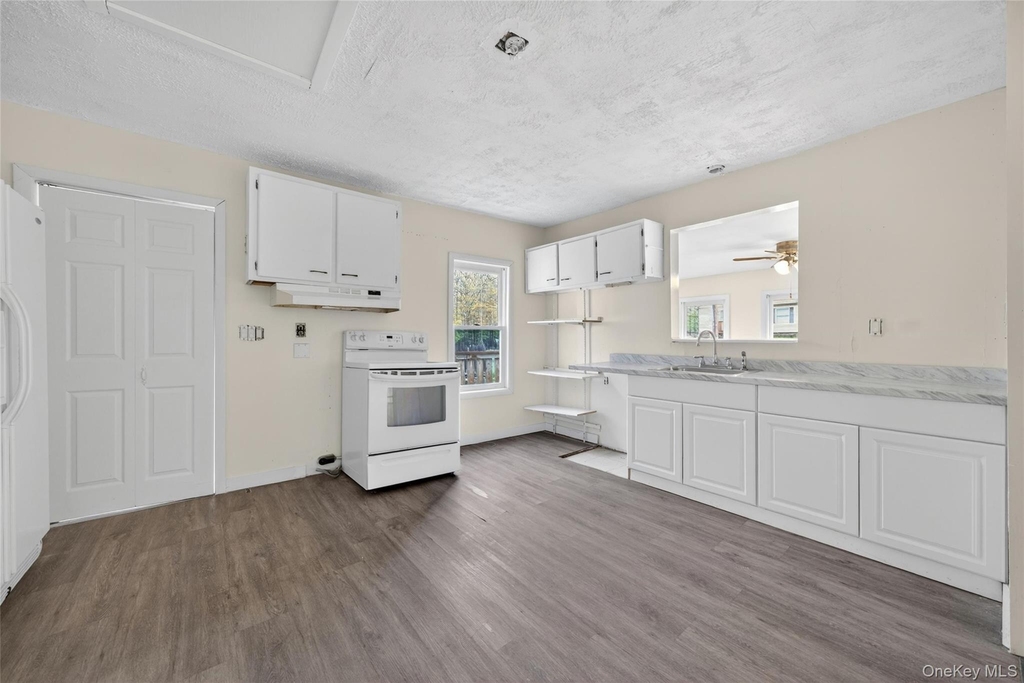41 Rock Ridge Avenue - Photo 9