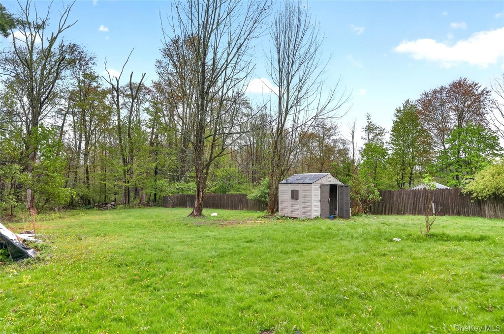 41 Rock Ridge Avenue - Photo 23