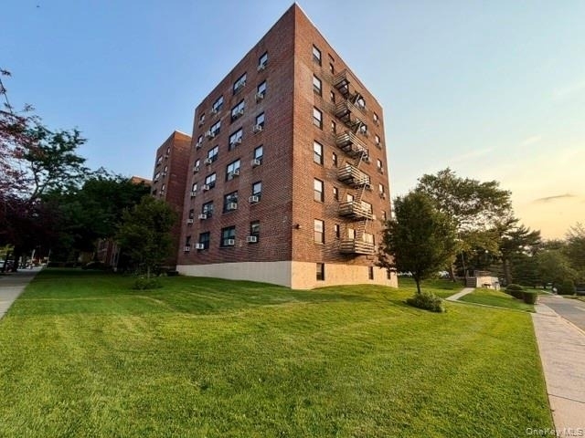 73-50 Bell Boulevard - Photo 10