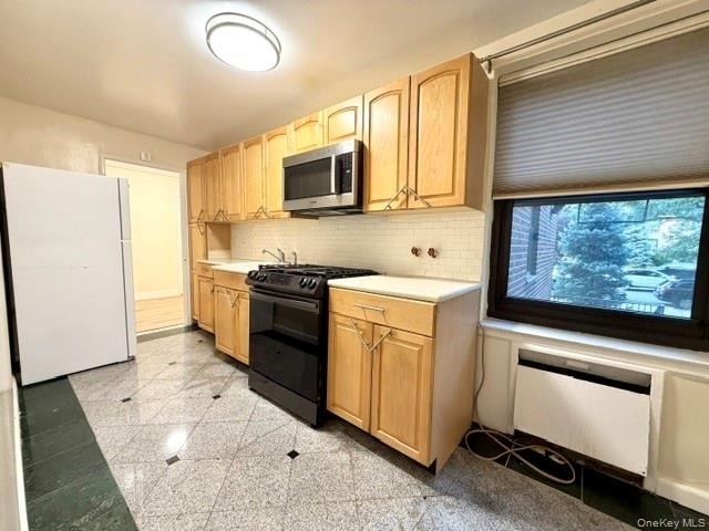 73-50 Bell Boulevard - Photo 13