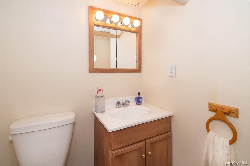 218 Second Avenue - Photo 11
