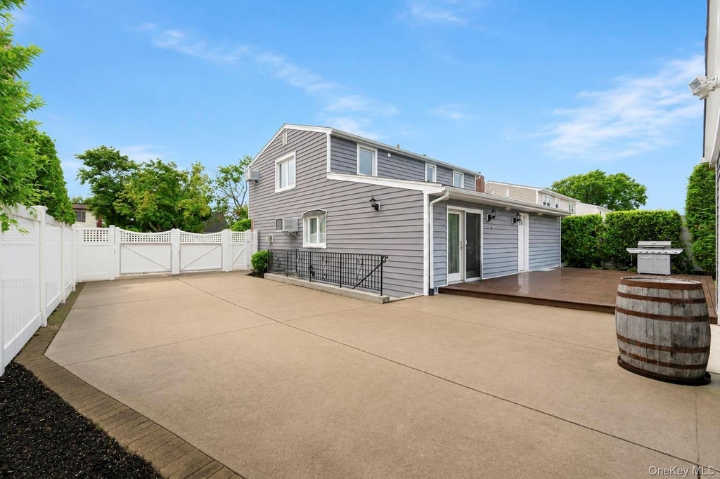 84 Twinlawns Avenue - Photo 33