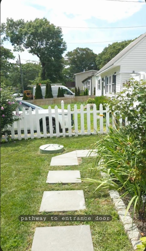 211 Parkway Boulevard - Photo 3