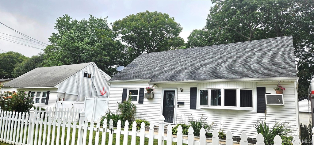 211 Parkway Boulevard - Photo 1