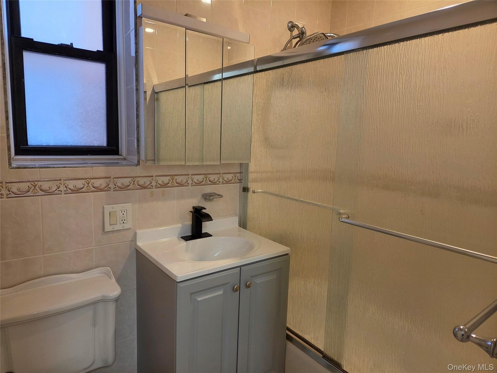 99-63 66th Avenue - Photo 2