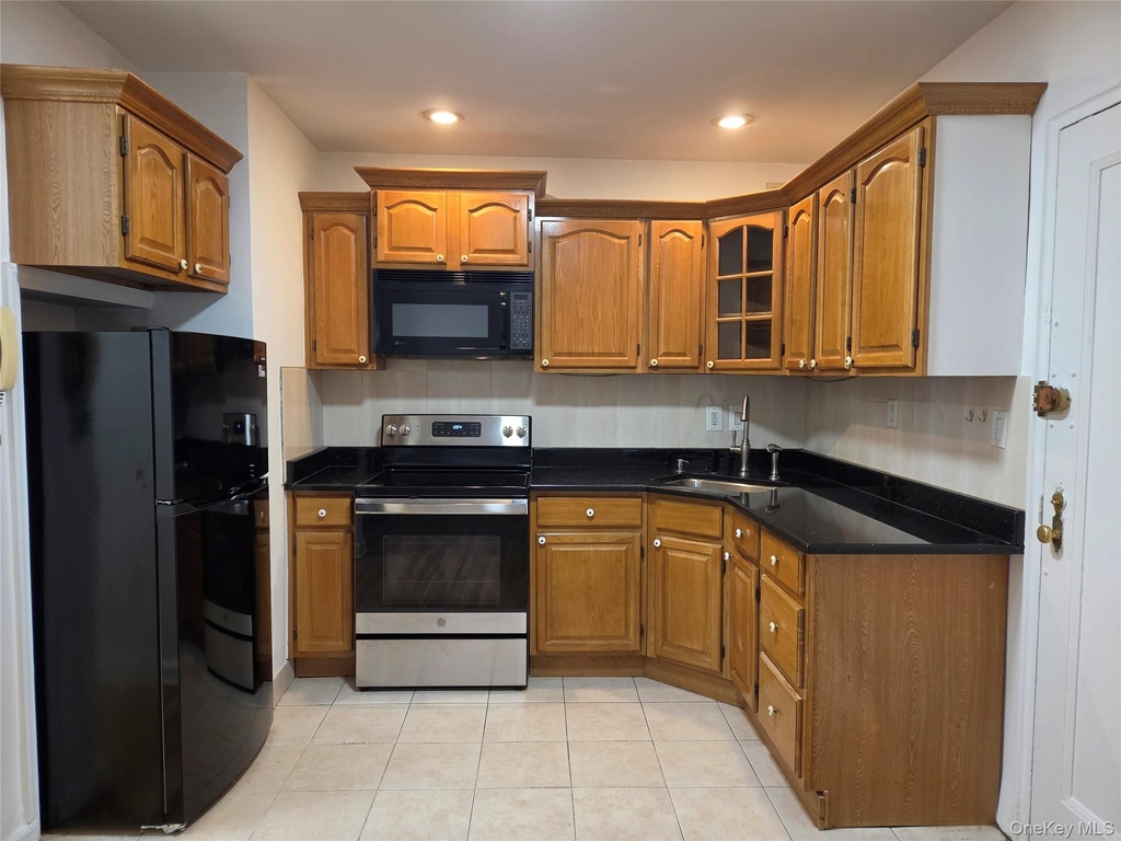 99-63 66th Avenue - Photo 6