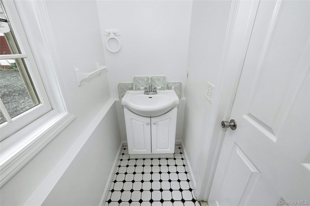 181 Washington Street - Photo 19