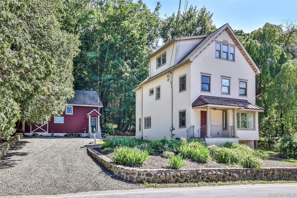 181 Washington Street - Photo 1