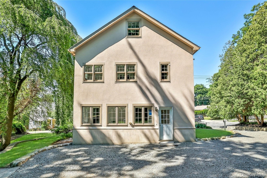 181 Washington Street - Photo 2