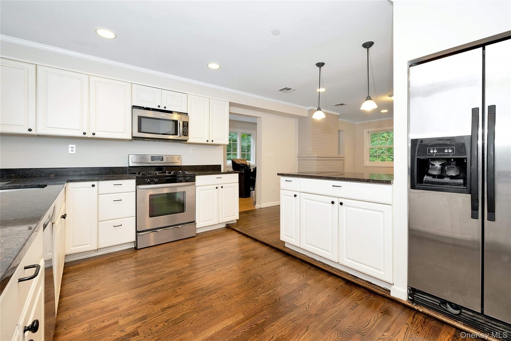 181 Washington Street - Photo 4