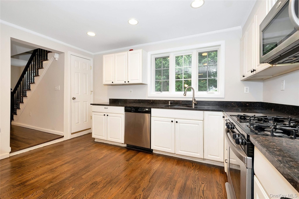 181 Washington Street - Photo 5