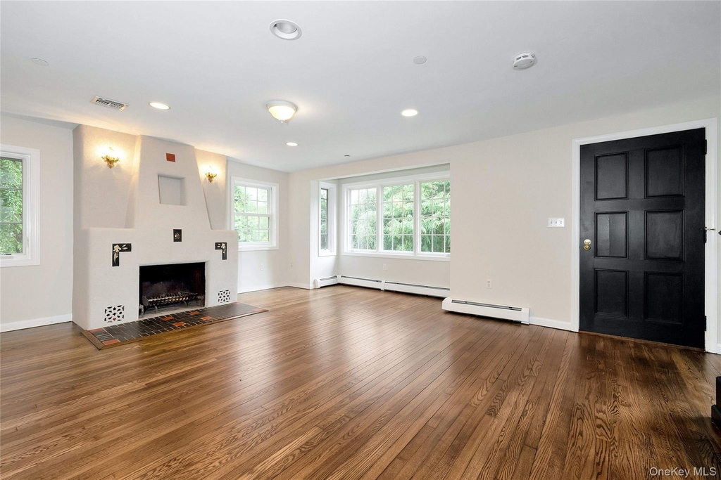 181 Washington Street - Photo 12