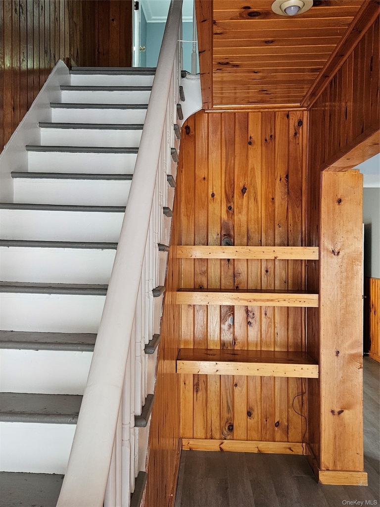 81 Franklin Street - Photo 2
