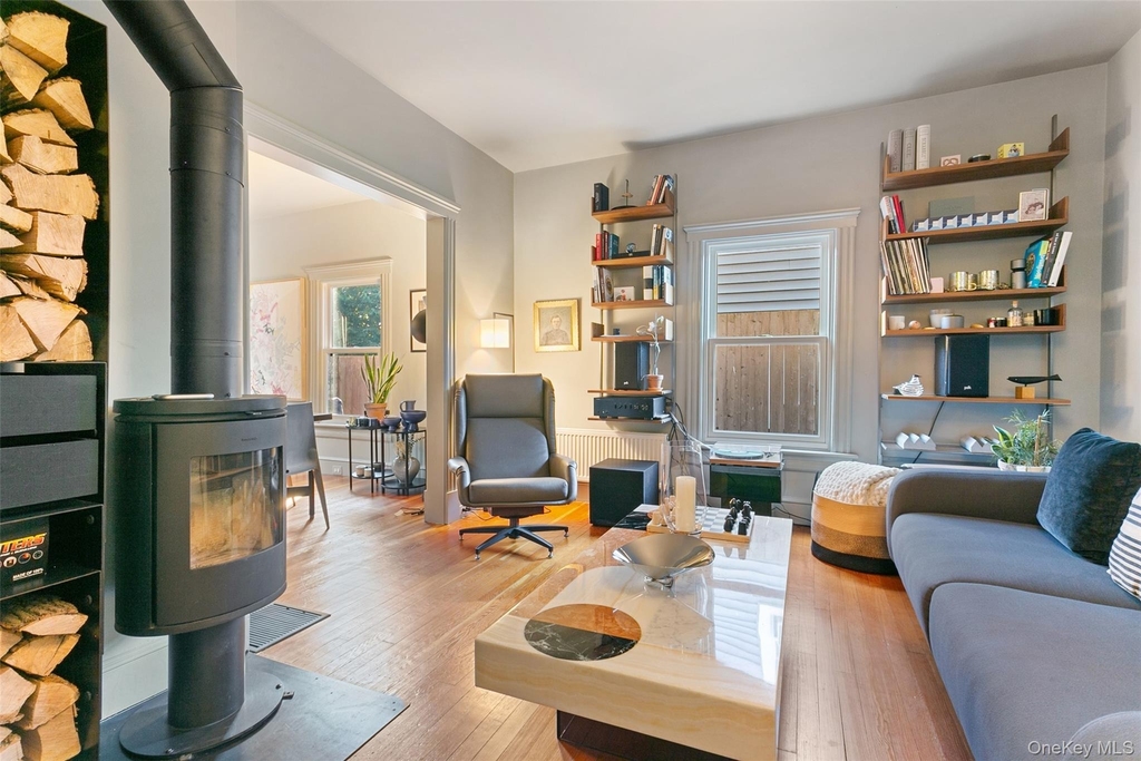 27 Spring Street - Photo 9