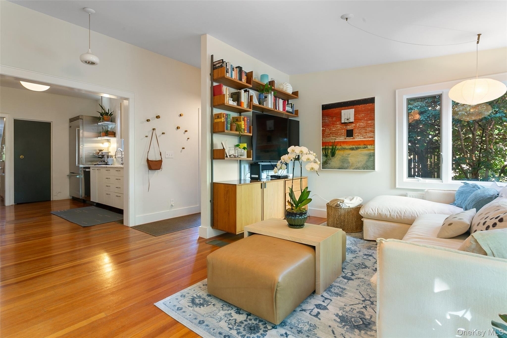 27 Spring Street - Photo 2