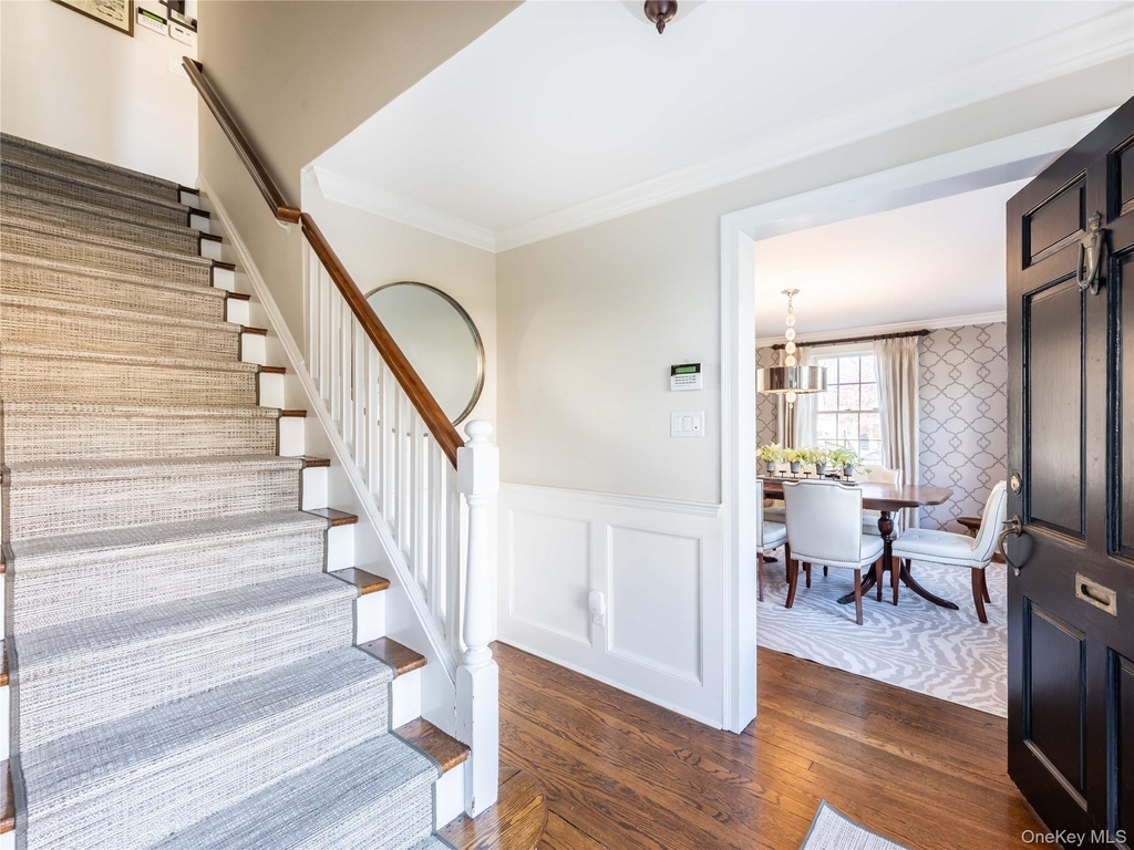 99 Thayer Road - Photo 1
