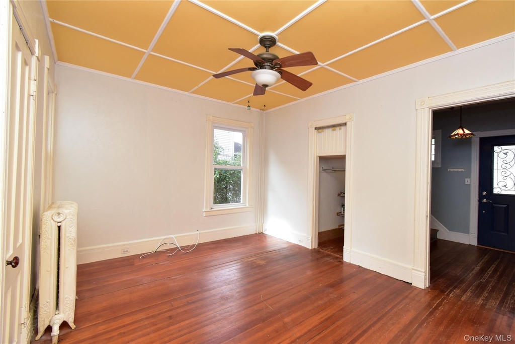 79 Rombout Avenue - Photo 9