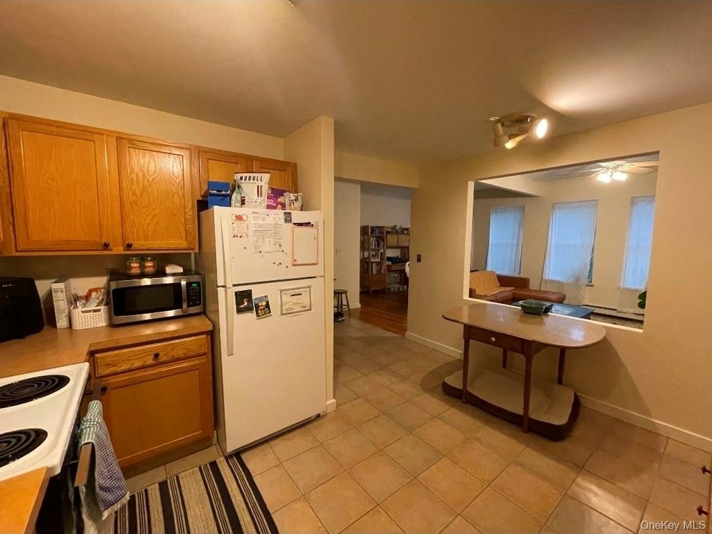 176 Main Street - Photo 2