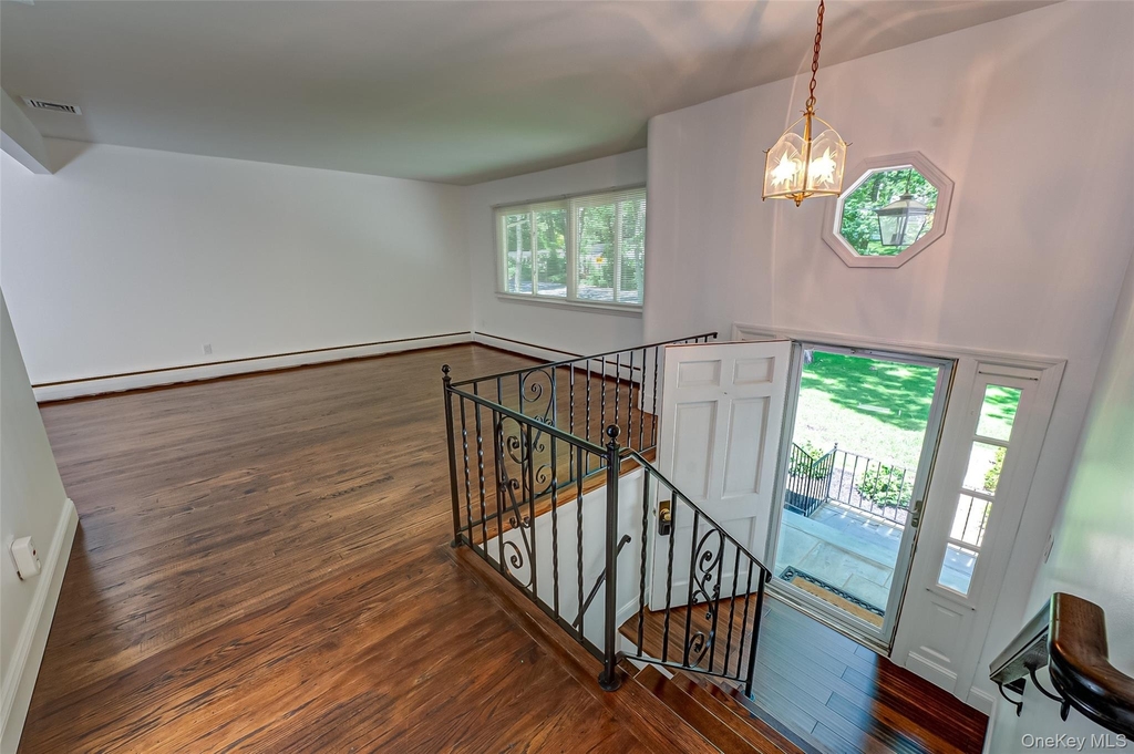 26 Valleywood Road - Photo 2